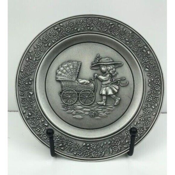 Hallmark 1980 Little Gallery Collection Fine Pewter Decorative Plates - USA Made - Picture 1 of 3